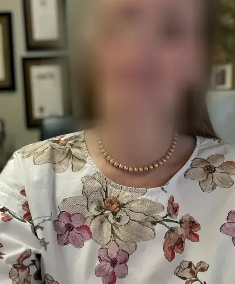 Emina, 40