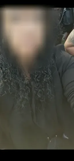 Isabella, 39
