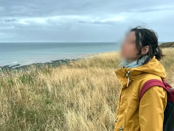 Julie, 31