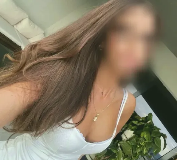 Lejla, 30