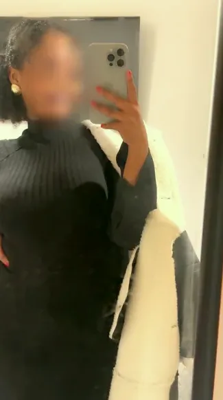 Marie, 25
