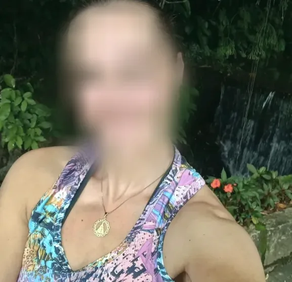 Molly, 33
