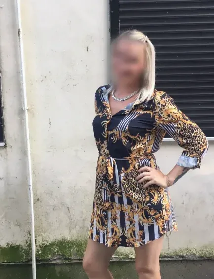 Sara, 34