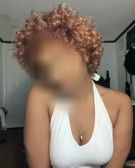 Tina, 20
