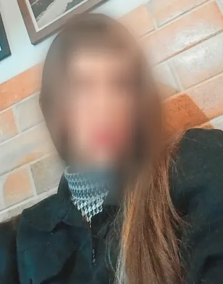 Winnie, 25