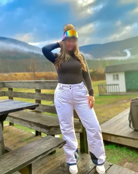 Yasmin, 37